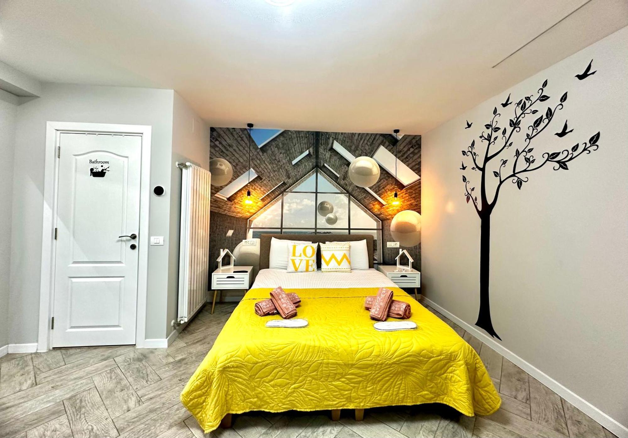 Stay Inn Central Brasov Apartments Ngoại thất bức ảnh