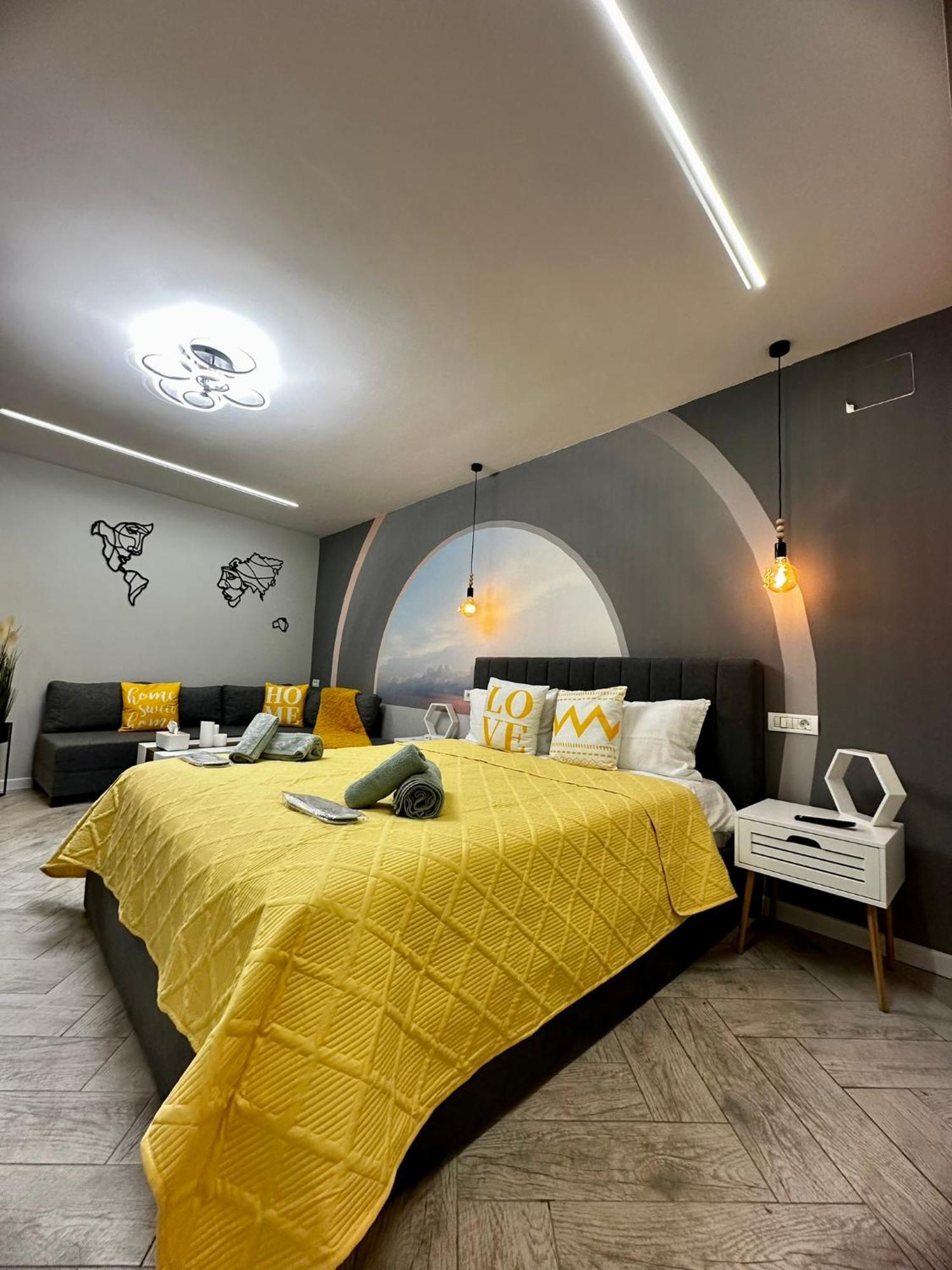 Stay Inn Central Brasov Apartments Ngoại thất bức ảnh